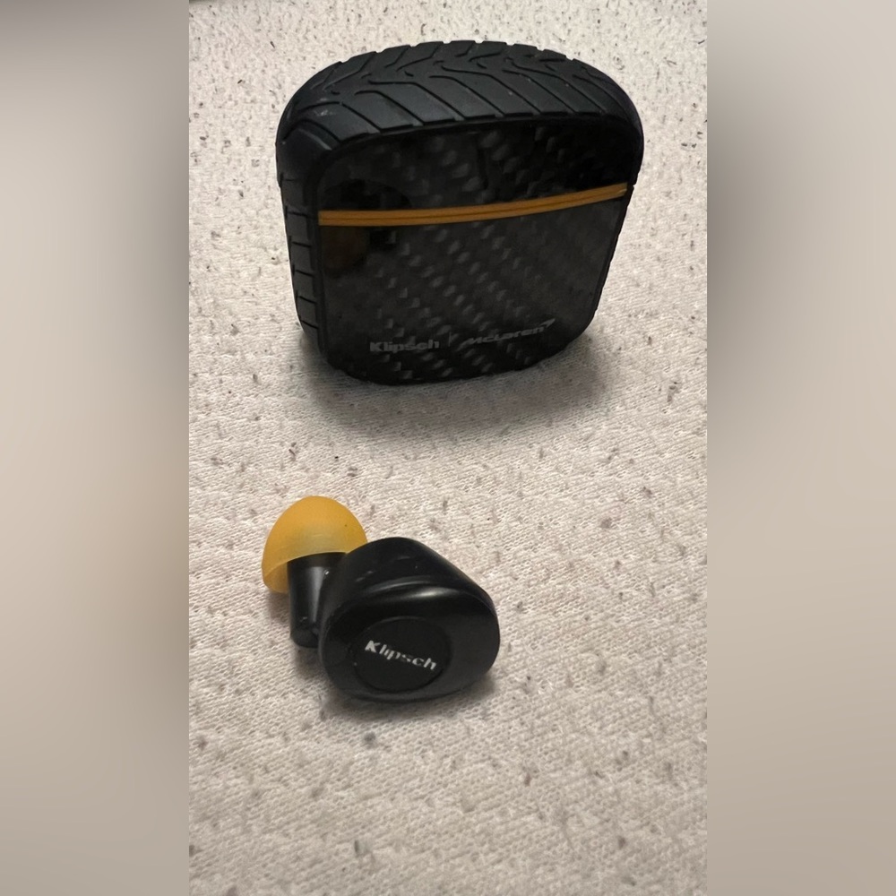 Klipsch McLAREN EDITION T5 II True Wireless ANC CHARGING CASE AND LEFT EARBUD